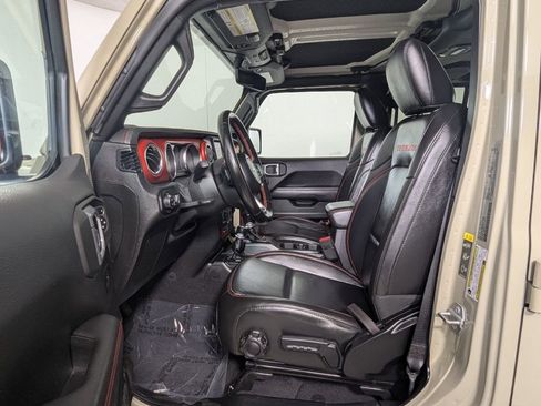 Used 2020 Jeep Gladiator Rubicon AWD/4WD image 12