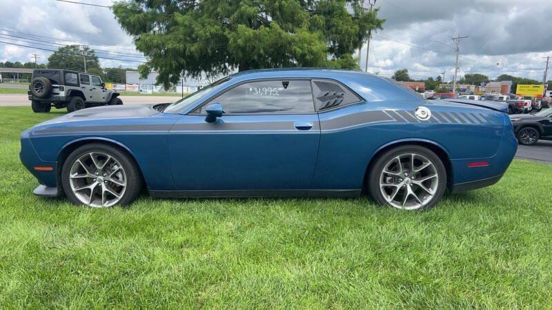Used 2022 Dodge Challenger GT RWD image 5