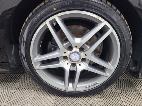 Used 2014 Mercedes-Benz E 350 4MATIC Sedan image 15