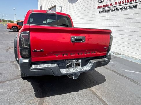 Used 2021 Toyota Tacoma TRD Sport w/ Technology Package RWD image 29