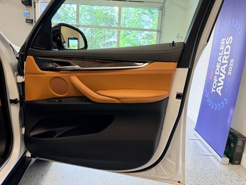 Used 2019 BMW X6 sDrive35i RWD image 26