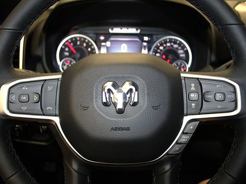 New 2026 RAM 2500 Big Horn AWD/4WD image 11