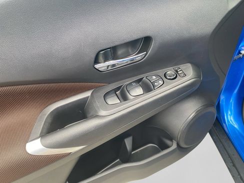 Used 2021 Nissan Kicks SR FWD image 21