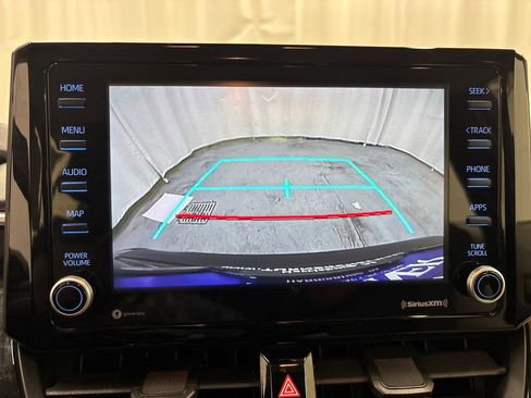 Used 2022 Toyota Corolla LE image 20