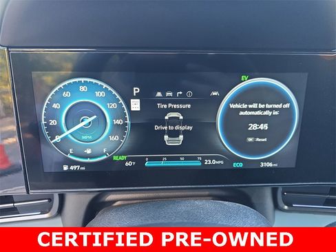 Certified 2025 Hyundai Elantra Limited image 19