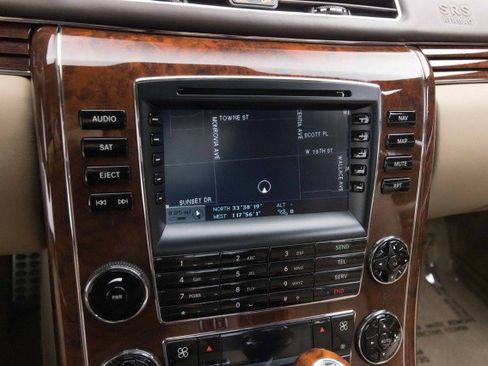 Used 2012 Maybach 62 RWD image 30