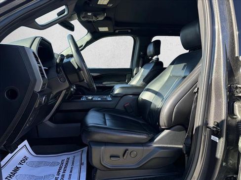 Used 2020 Ford Expedition Max XLT w/ Equipment Group 202A image 10