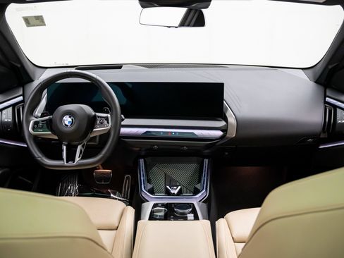 Certified 2025 BMW X3 xDrive30 AWD/4WD image 10