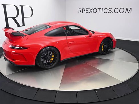 Used 2018 Porsche 911 GT3 RWD image 16