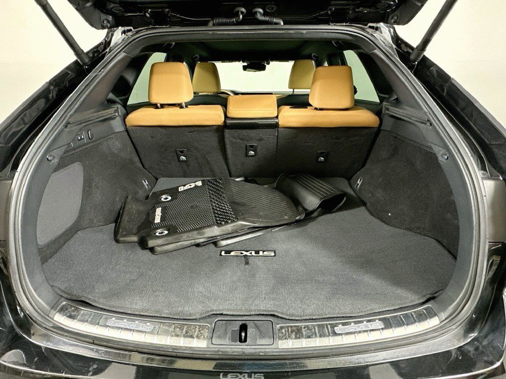 Used 2023 Lexus RX 350 Premium Plus w/ Cold Area Package FWD image 27