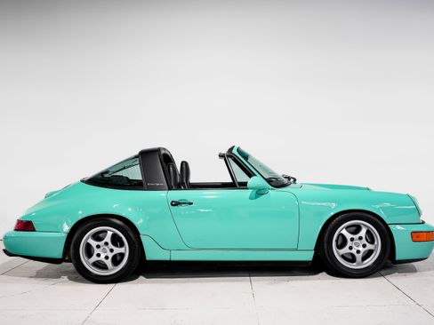 Used 1992 Porsche 911 Targa image 2