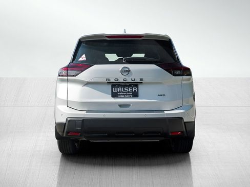 New 2026 Nissan Rogue SV image 5