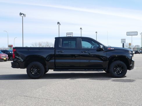 Used 2020 Chevrolet Silverado 1500 LT Trail Boss image 8