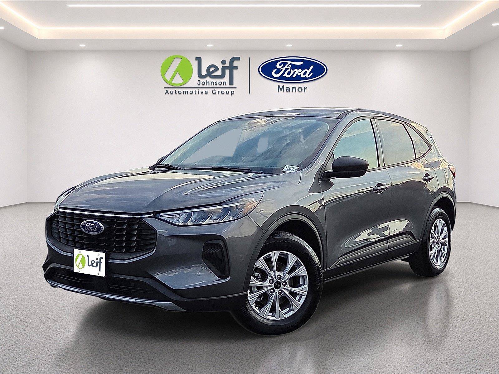 Used 2025 Ford Escape Active AWD/4WD image 3