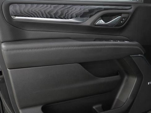 Used 2022 GMC Yukon XL Denali image 17