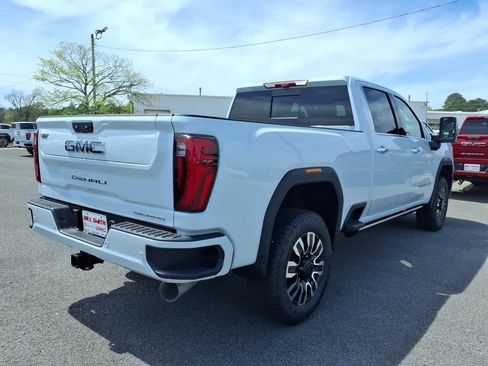New 2026 GMC Sierra 2500 Denali Ultimate AWD/4WD image 7