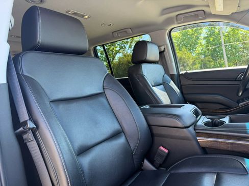 Used 2019 Chevrolet Suburban LT AWD/4WD image 51