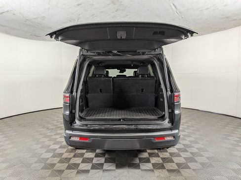 Used 2022 Jeep Wagoneer Series III image 9