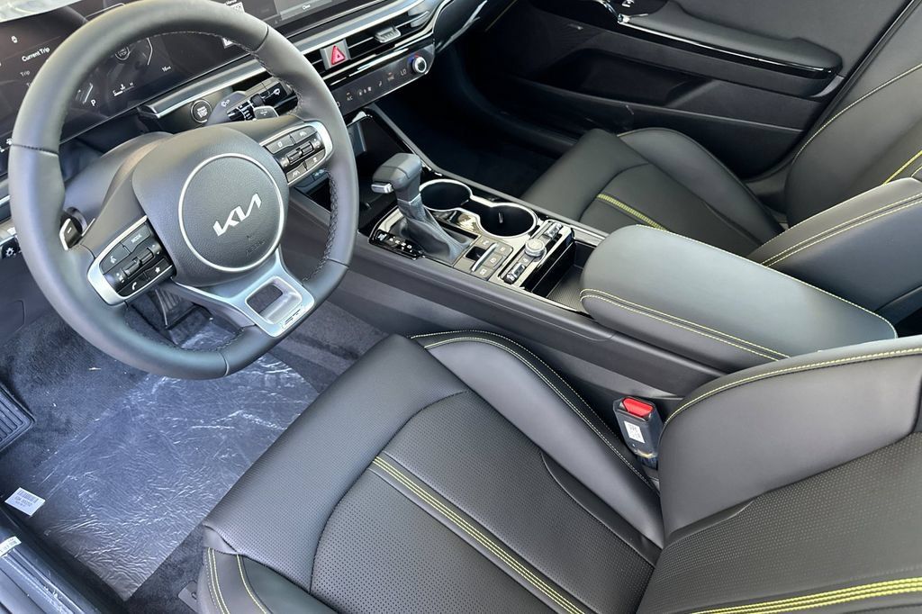 New 2026 Kia K5 GT w/ GT1 Package FWD image 4
