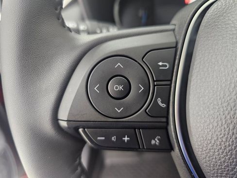 Used 2025 Toyota RAV4 XLE w/ Convenience Package image 11