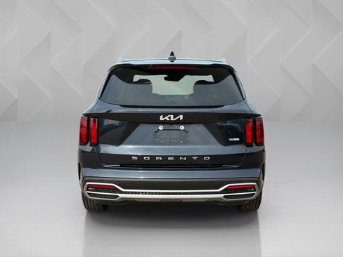 Certified 2022 Kia Sorento S FWD image 6