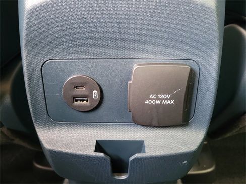 Used 2023 Ford Maverick Lariat w/ Lariat Luxury Package image 14