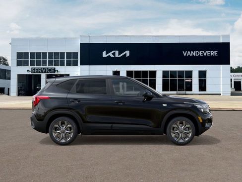 New 2026 Kia Seltos LX image 9