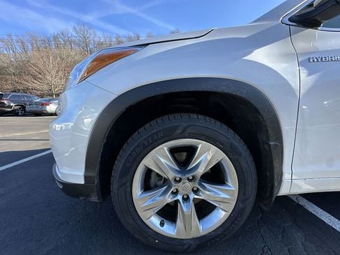 Used 2014 Toyota Highlander Limited image 23