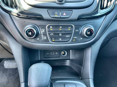 Certified 2023 Chevrolet Equinox RS image 17