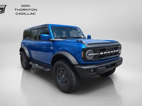 Used 2024 Ford Bronco Outer Banks AWD/4WD image 7