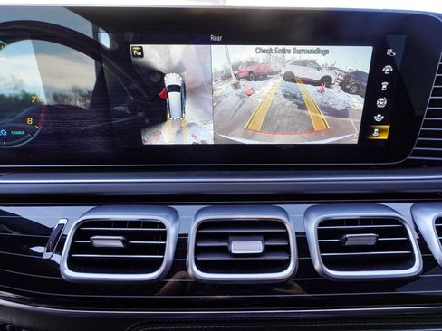 Used 2023 Mercedes-Benz Maybach GLS 600 Maybach GLS 600 image 25