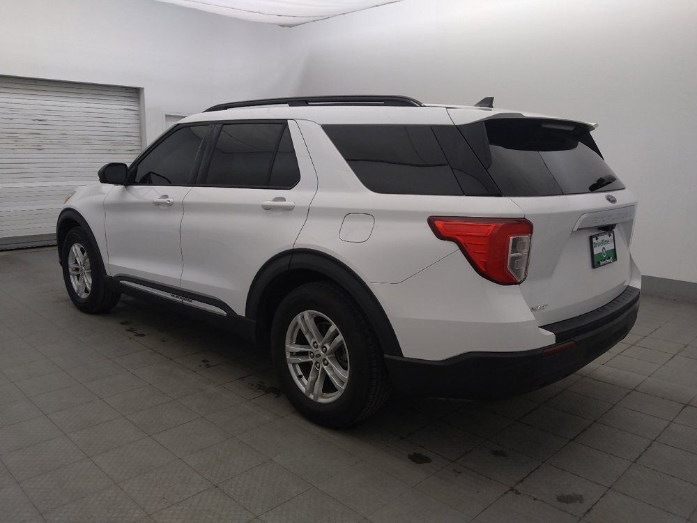 Used 2021 Ford Explorer XLT RWD image 3