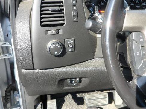 Used 2013 GMC Sierra 2500 SLE w/ SLE Preferred Package image 22