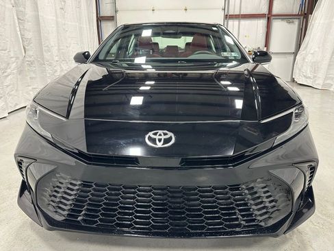 Used 2025 Toyota Camry XSE image 2