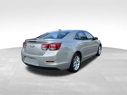 Used 2015 Chevrolet Malibu LT w/ Power Convenience Package FWD image 5