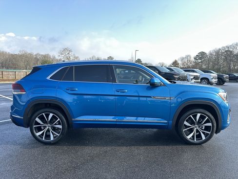 Used 2024 Volkswagen Atlas Cross Sport SEL Premium R-Line image 5