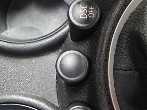 Used 2010 MINI Cooper Hardtop w/ Premium Pkg FWD image 27
