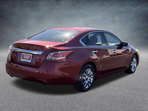 Used 2014 Nissan Altima 2.5 S image 3
