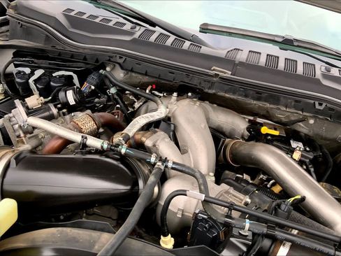 Certified 2022 Ford F350 Lariat w/ Lariat Ultimate Package image 30