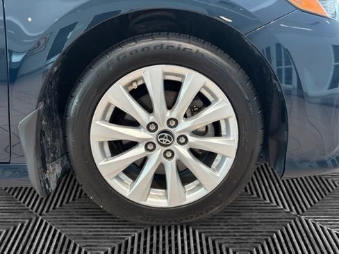 Used 2018 Toyota Camry LE FWD image 27