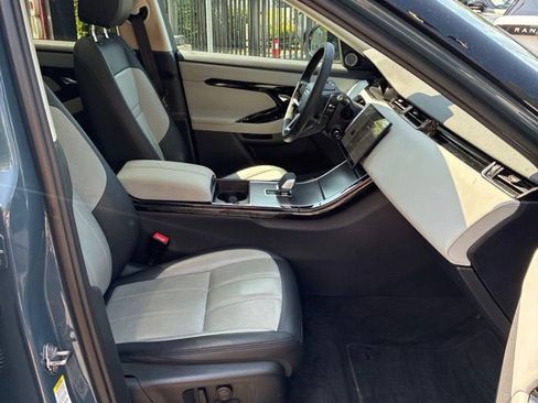 Used 2025 Land Rover Range Rover Evoque Dynamic SE AWD/4WD image 13