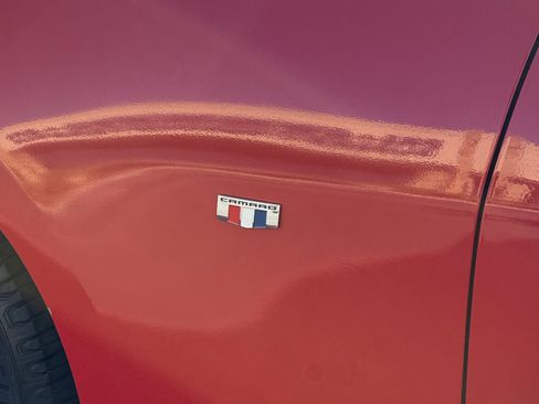 Used 2020 Chevrolet Camaro LT image 30