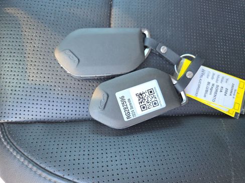 Used 2024 Kia Sorento S w/ Panoramic Sunroof Package FWD image 28