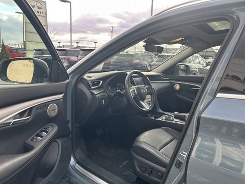 Certified 2023 INFINITI QX50 Luxe image 9