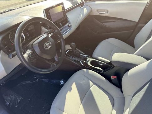 Used 2020 Toyota Corolla LE image 20