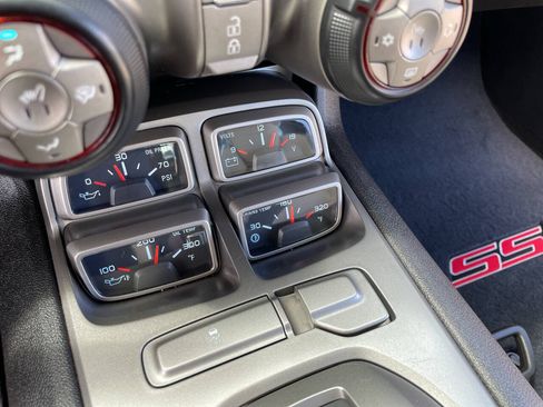 Used 2010 Chevrolet Camaro SS w/ LPO, Ground Effects Package RWD image 26