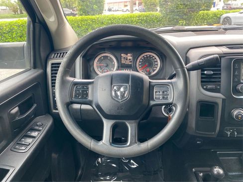 Used 2018 RAM 3500 Tradesman w/ Chrome Appearance Group AWD/4WD image 13