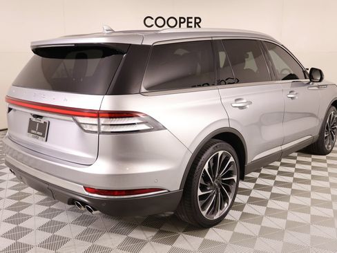 Used 2020 Lincoln Aviator Reserve w/ Equipment Group 202A AWD/4WD image 23