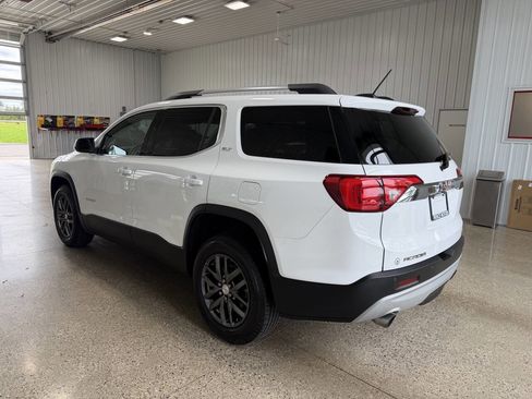 Used 2019 GMC Acadia SLT AWD/4WD image 3