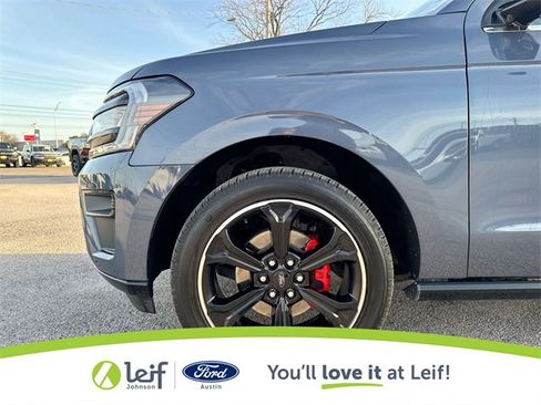 Used 2023 Ford Expedition Limited image 23
